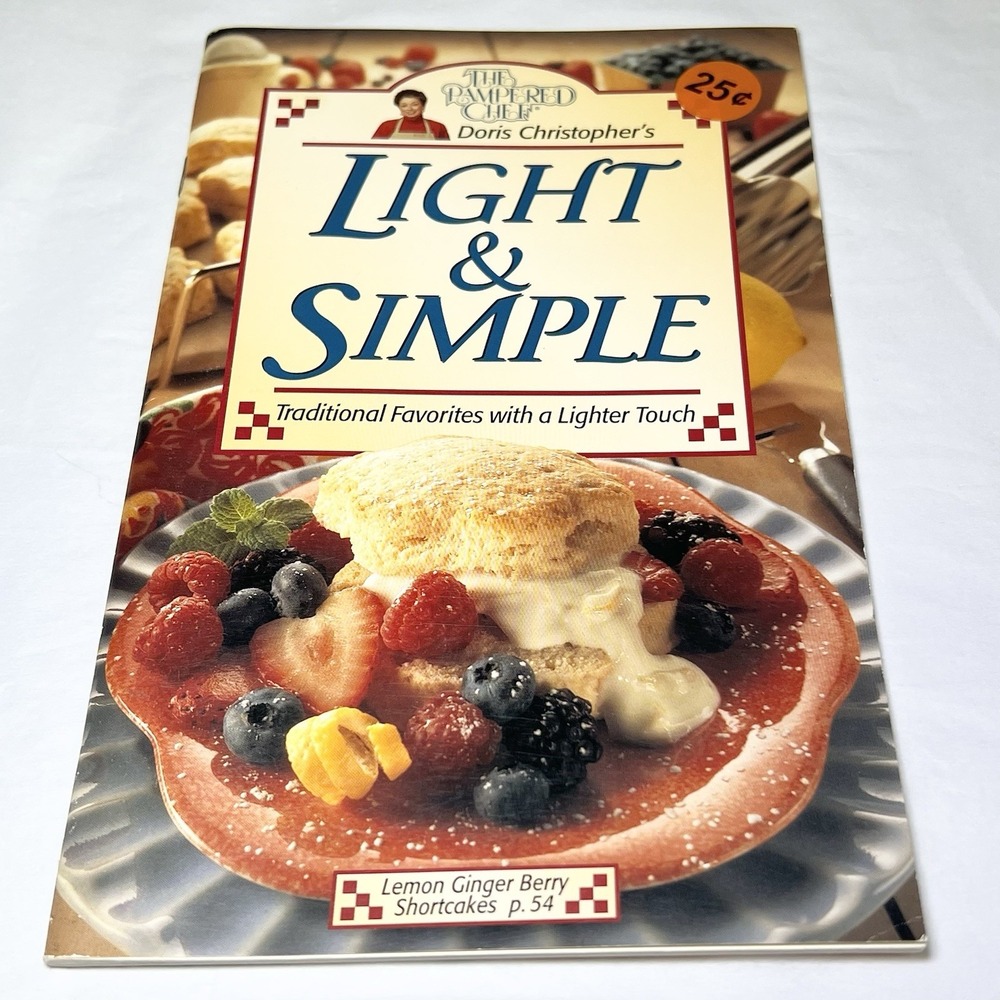 The Pampered Chef Light & Simple Traditional Favorites Cookbook 1996 Paperback